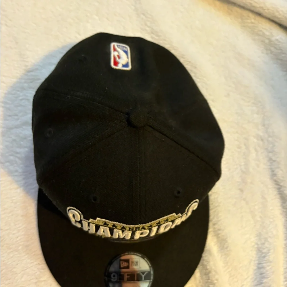 New Era NBA Champions Black and Gold Cap